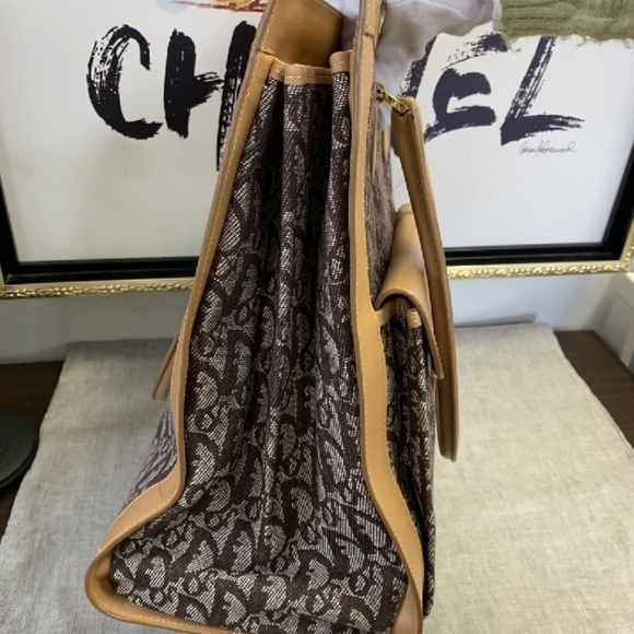 Dior Brown and Beige Tote Bag - Picture 6 of 17